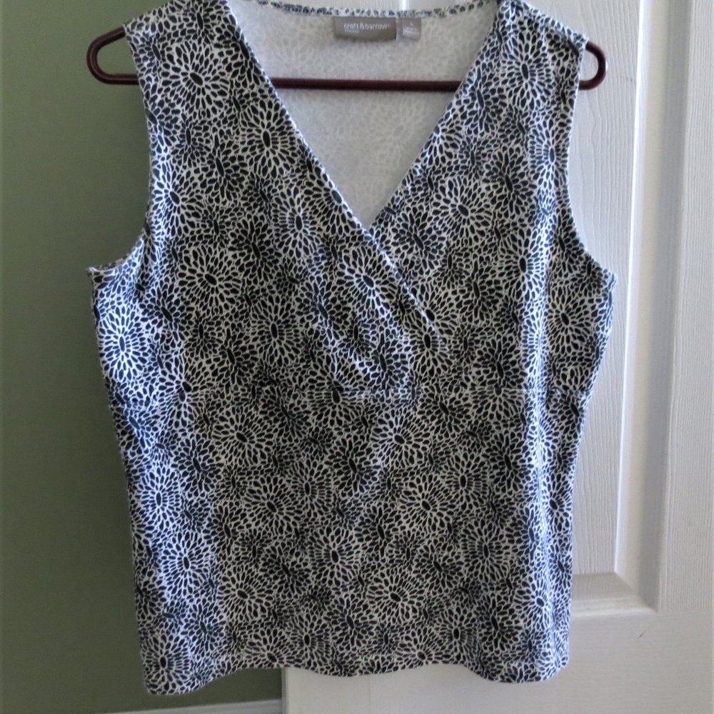 2 for $20 / Women's sleeveless Top